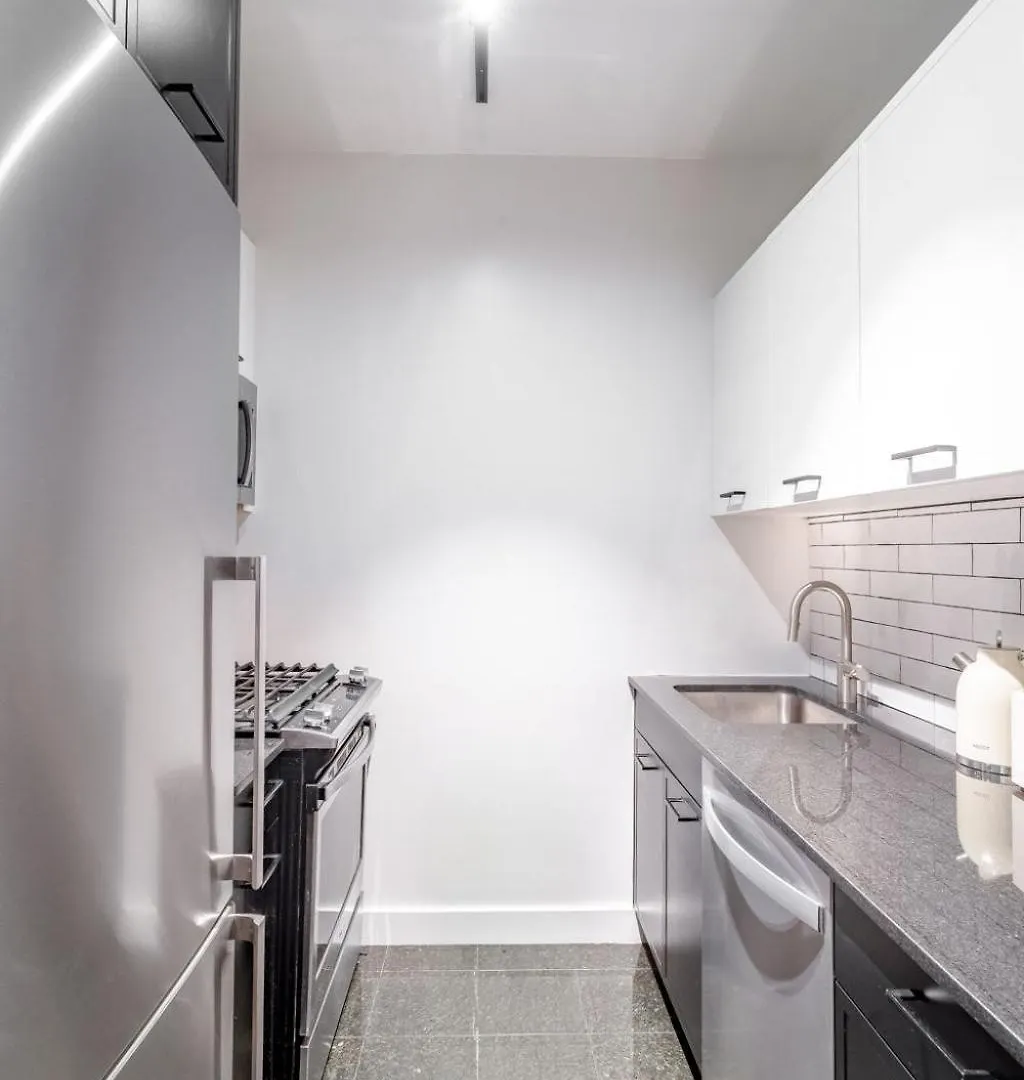 Luxury 2Br 1Bath Financial District Escape Near Wall Street New York Apartment